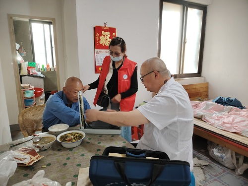 崇川经济开发区 四助服务护银龄，端午情暖老人心测绘服务